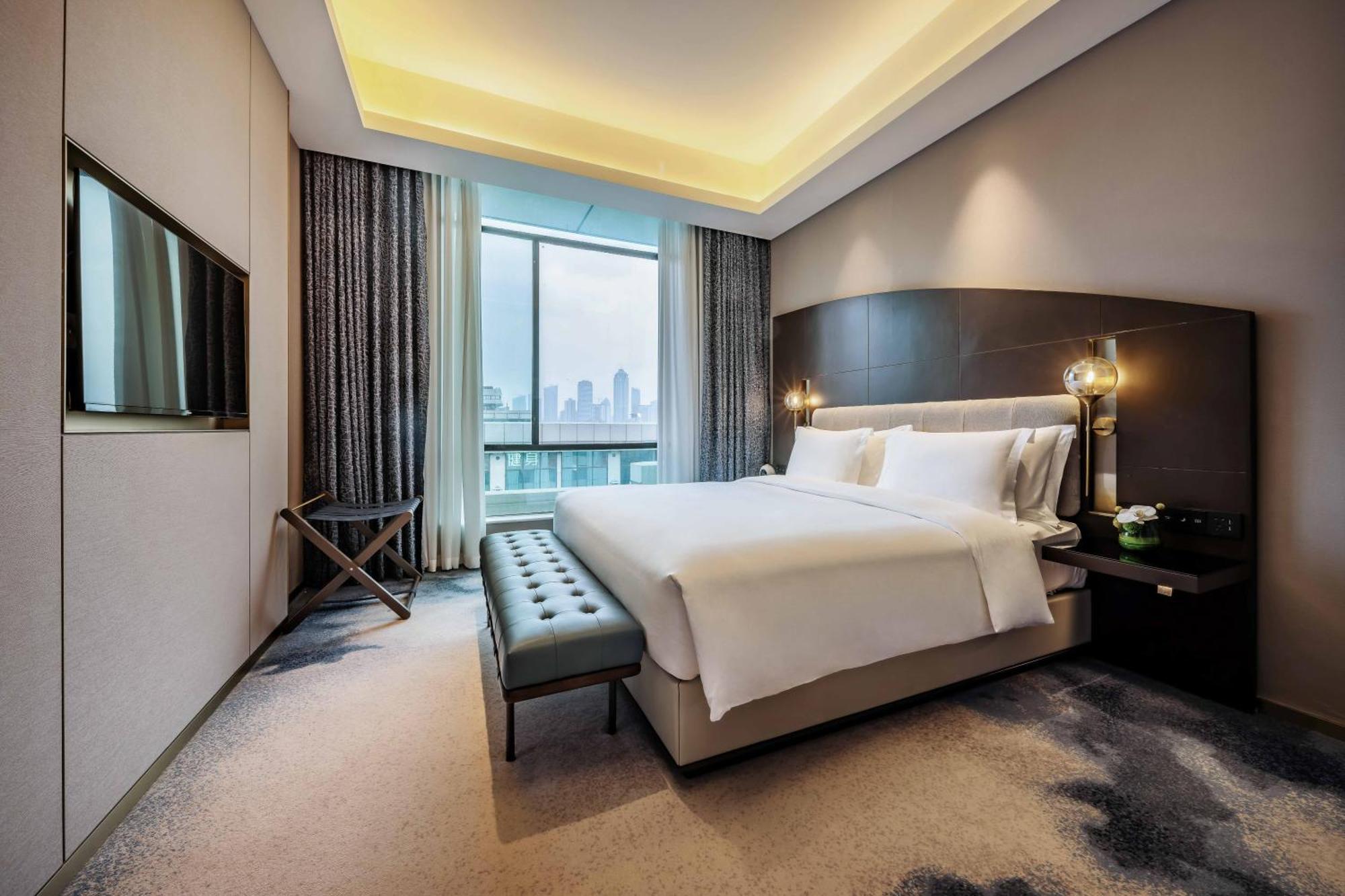 Voco Wuhan Xinhua, An Ihg Hotel Extérieur photo